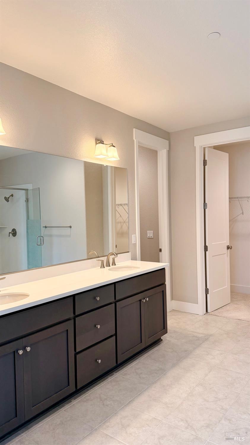 Detail Gallery Image 19 of 49 For 1548 Nightfall Ln, Fairfield,  CA 94533 - 5 Beds | 4 Baths