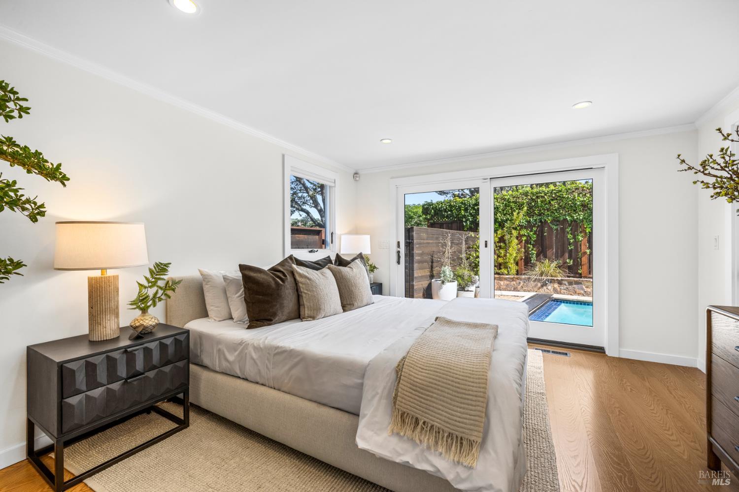 Detail Gallery Image 29 of 55 For 34 Southridge Dr, Tiburon,  CA 94920 - 4 Beds | 3/1 Baths