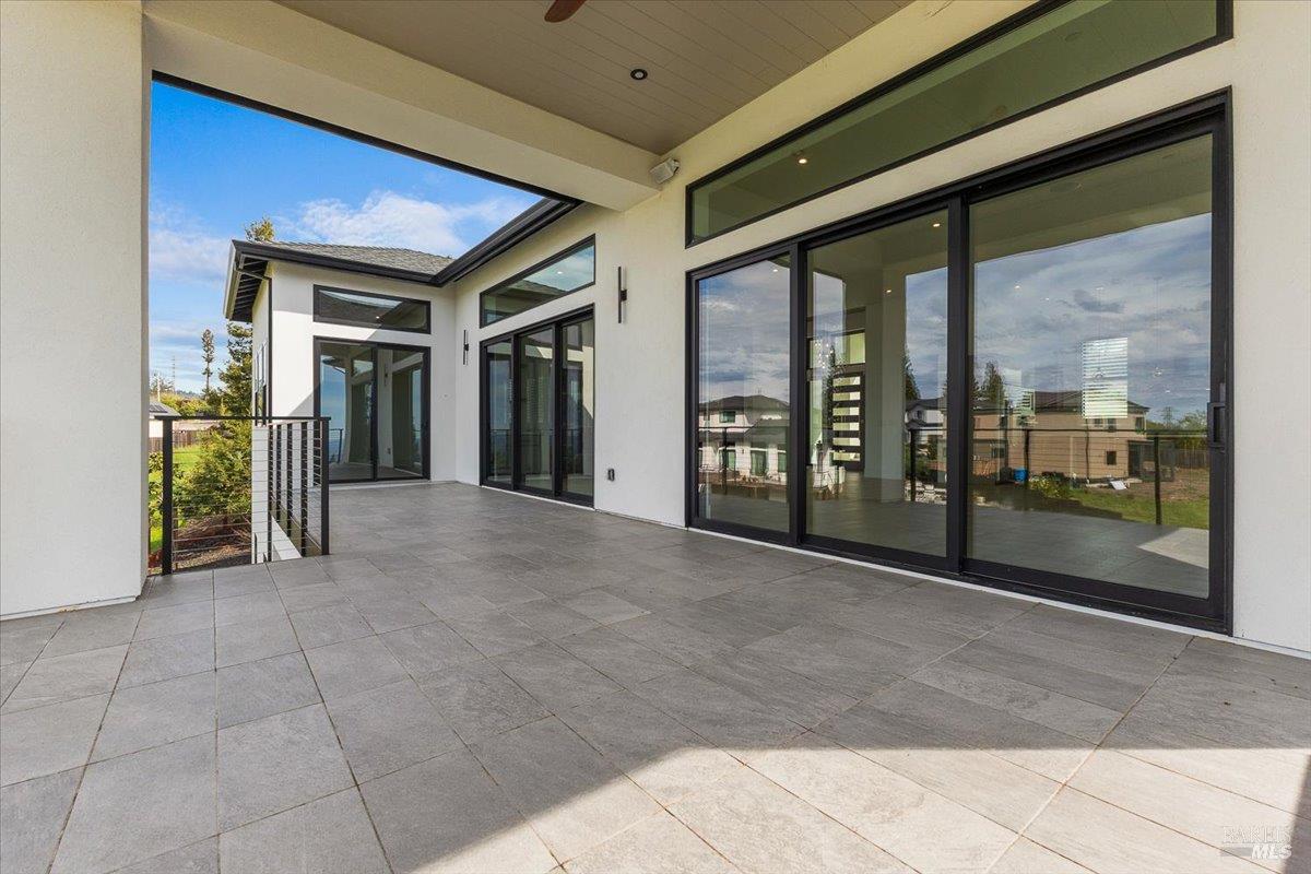 Detail Gallery Image 33 of 75 For 3623 Crescent Cir, Santa Rosa,  CA 95403 - 4 Beds | 5 Baths