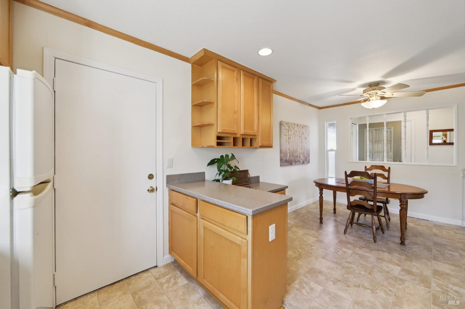 Detail Gallery Image 11 of 27 For 7070 Almond St, Rohnert Park,  CA 94928 - 3 Beds | 2 Baths