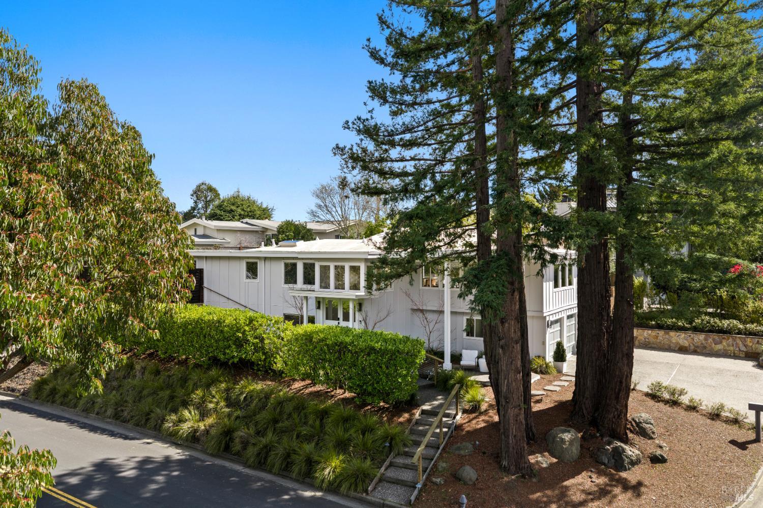 Detail Gallery Image 53 of 55 For 34 Southridge Dr, Tiburon,  CA 94920 - 4 Beds | 3/1 Baths