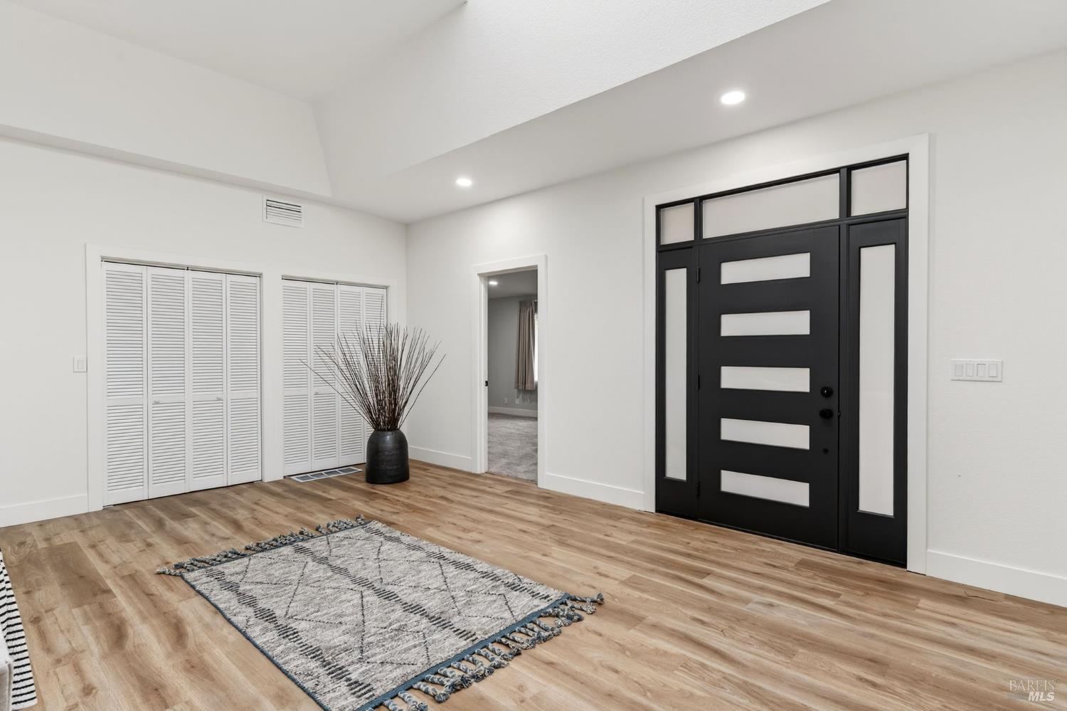 Detail Gallery Image 9 of 69 For 3534 Spurs Trl, American Canyon,  CA 94503 - 4 Beds | 2 Baths