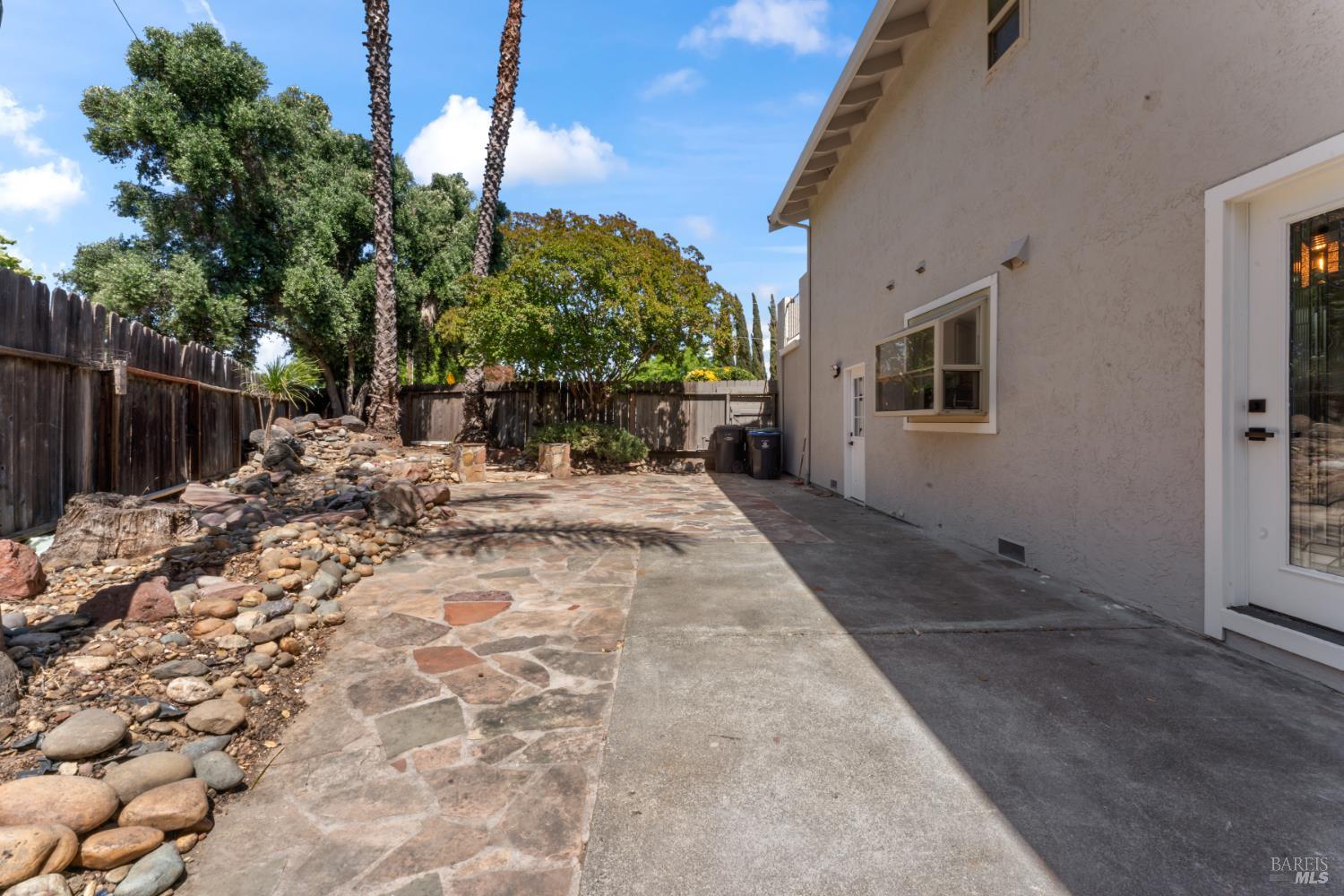 Detail Gallery Image 39 of 88 For 1661 Fairfield Ave, Fairfield,  CA 94533 - 3 Beds | 2/1 Baths