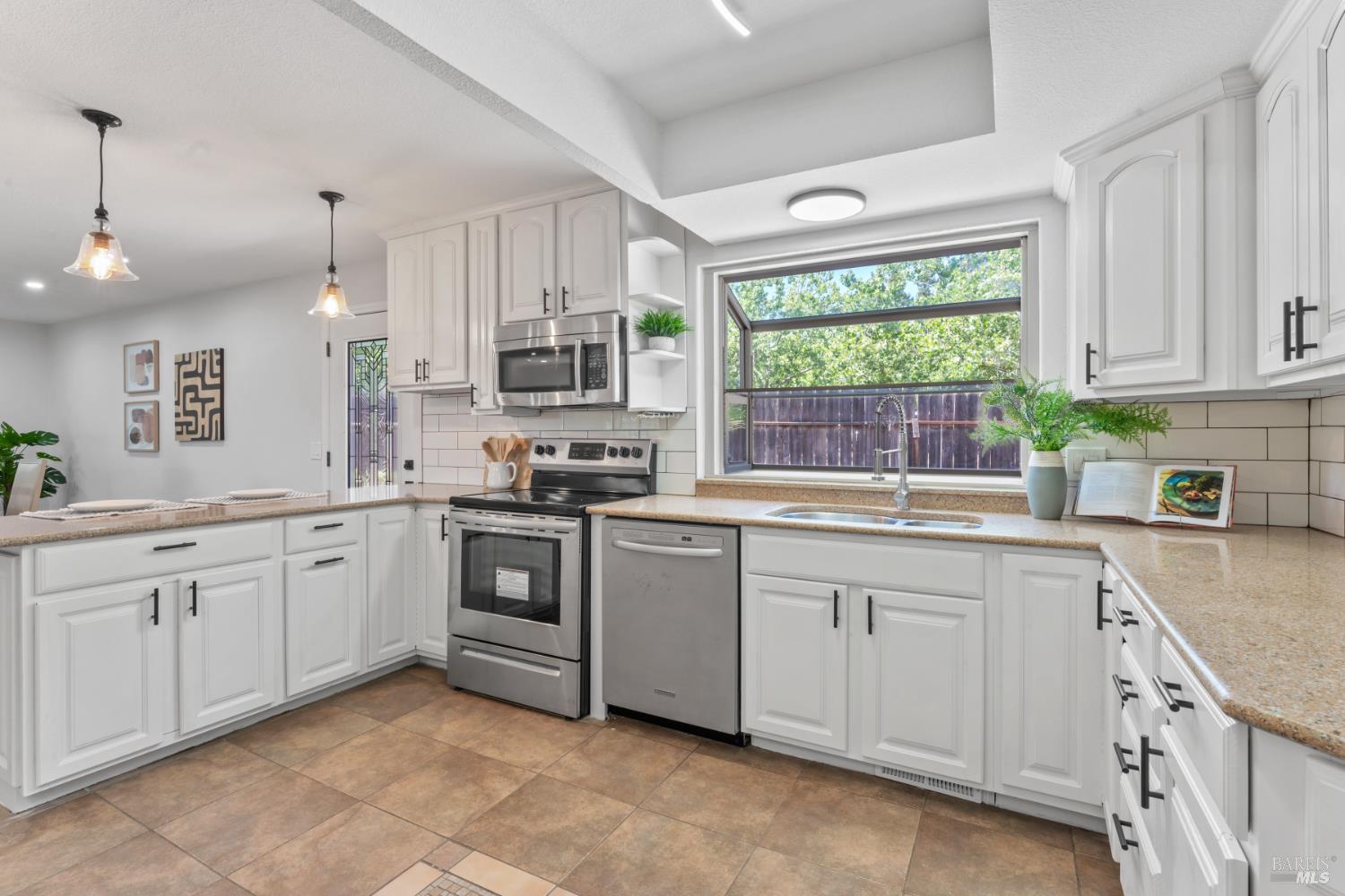 Detail Gallery Image 59 of 88 For 1661 Fairfield Ave, Fairfield,  CA 94533 - 3 Beds | 2/1 Baths