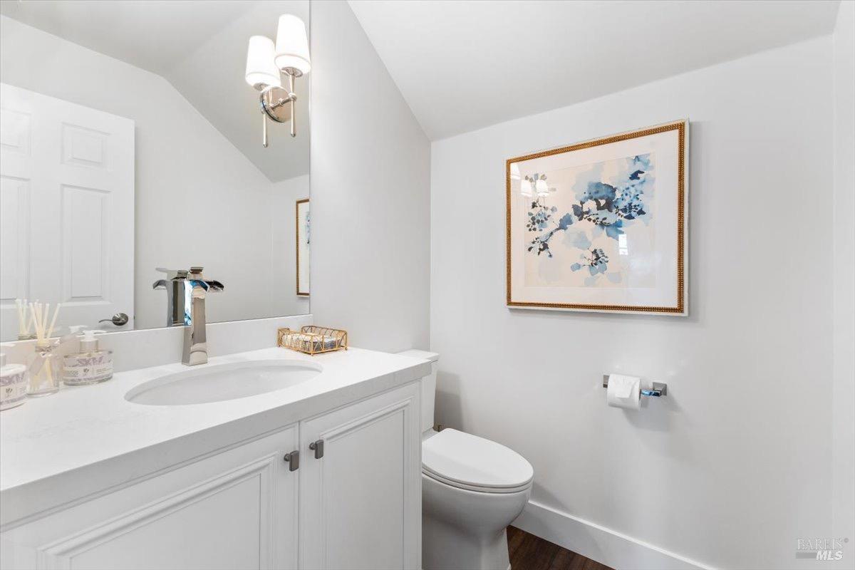 Detail Gallery Image 73 of 96 For 433 Tee Ct, Healdsburg,  CA 95448 - 4 Beds | 3/1 Baths