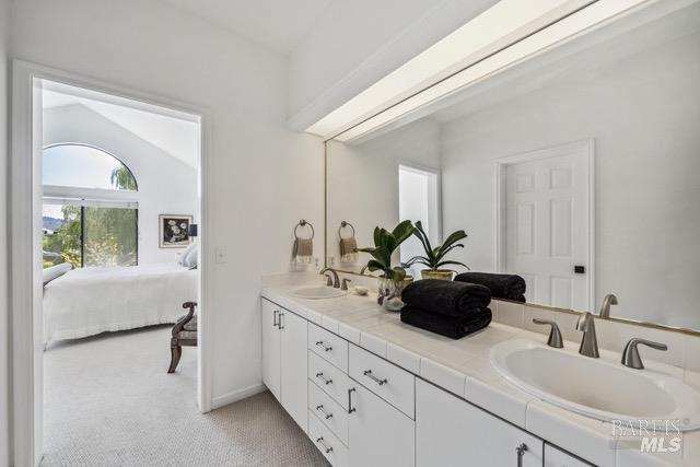 Detail Gallery Image 23 of 35 For 118 Eucalyptus Knoll St, Mill Valley,  CA 94941 - 2 Beds | 2 Baths