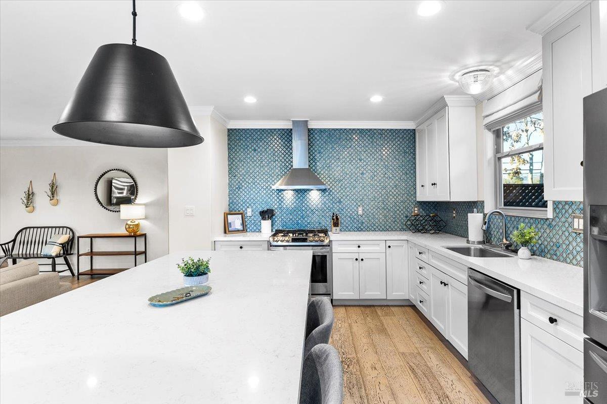 Detail Gallery Image 6 of 36 For 75 Ca-128 Hwy, Geyserville,  CA 95441 - 3 Beds | 2 Baths