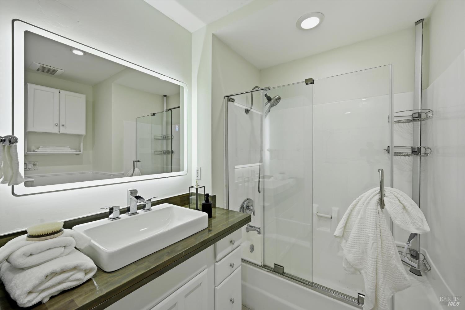 Detail Gallery Image 19 of 32 For 29 Vanessa Ct, Napa,  CA 94558 - 2 Beds | 2 Baths