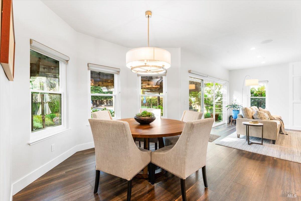 Detail Gallery Image 26 of 96 For 433 Tee Ct, Healdsburg,  CA 95448 - 4 Beds | 3/1 Baths