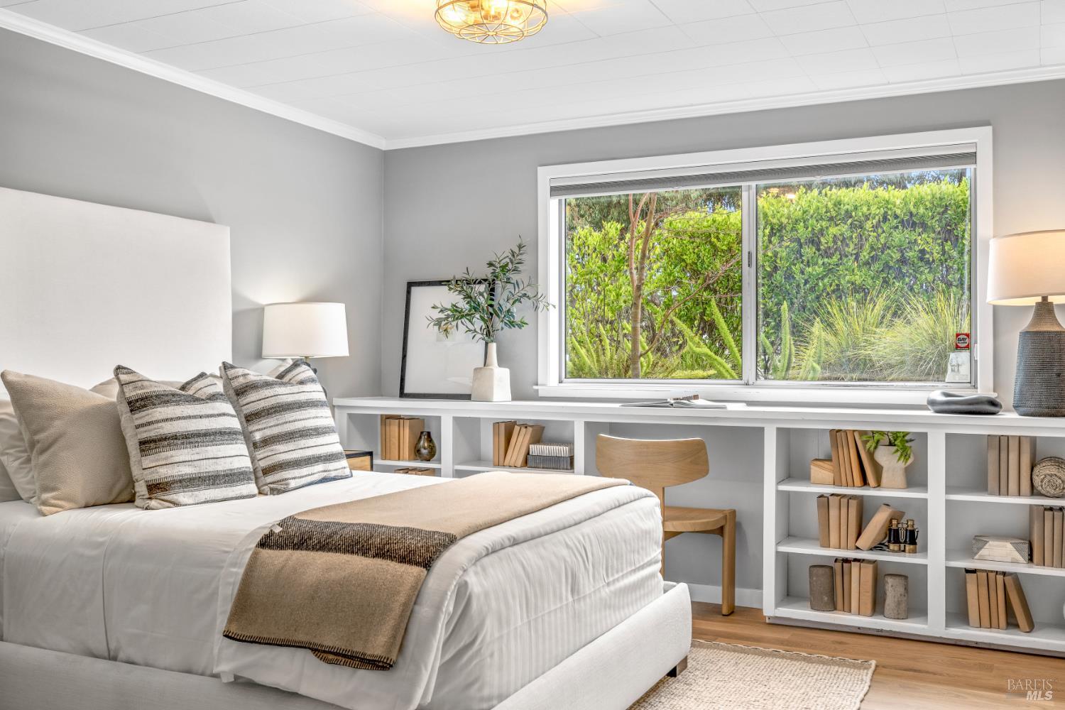 Detail Gallery Image 40 of 55 For 34 Southridge Dr, Tiburon,  CA 94920 - 4 Beds | 3/1 Baths