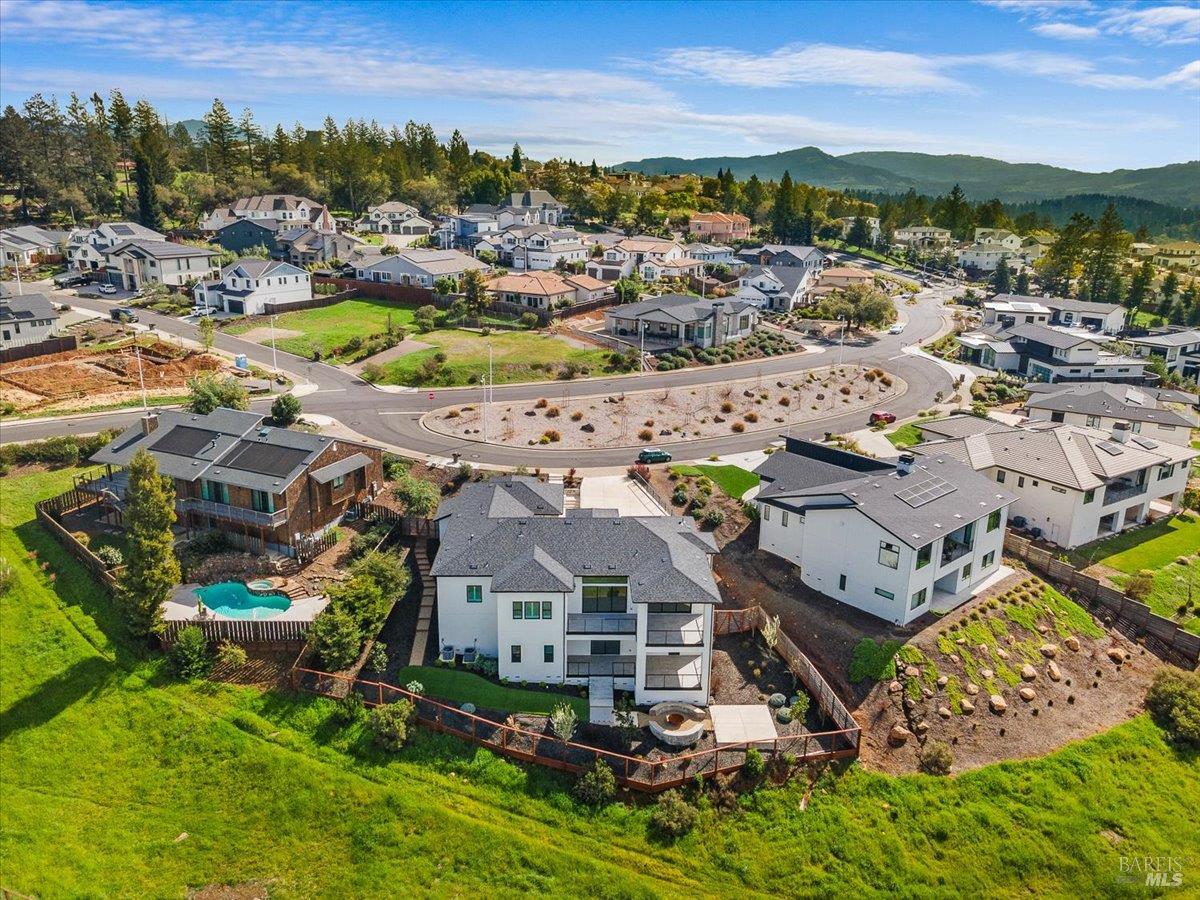 Detail Gallery Image 69 of 75 For 3623 Crescent Cir, Santa Rosa,  CA 95403 - 4 Beds | 5 Baths