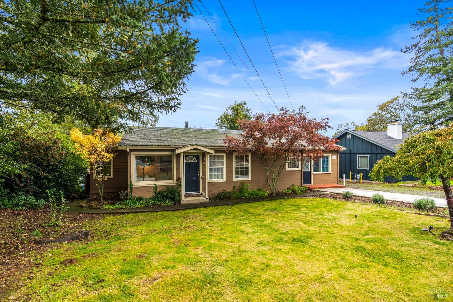 Detail Gallery Image 4 of 36 For 355 Sky Oaks Dr, Angwin,  CA 94508 - 5 Beds | 3 Baths