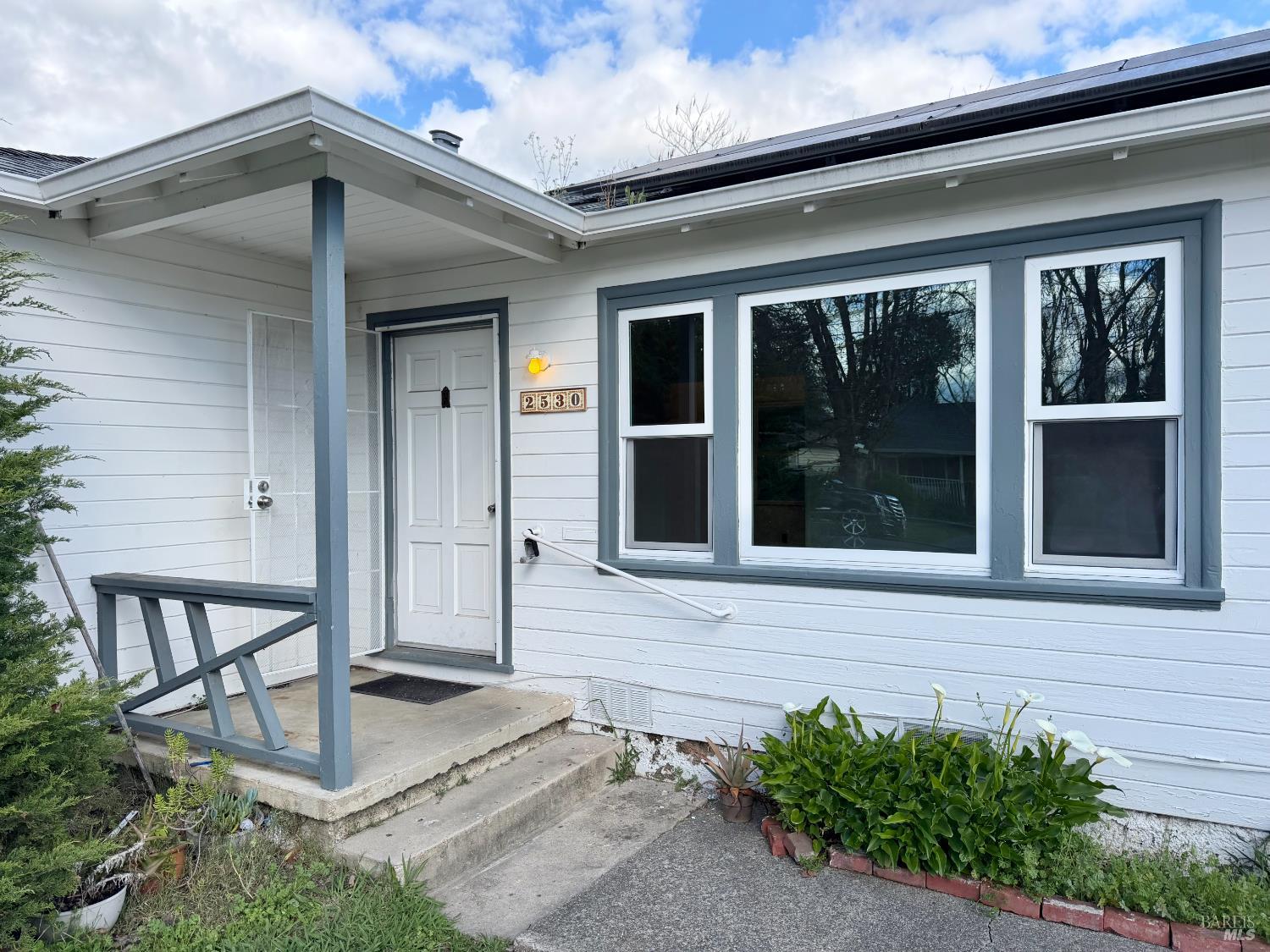 Detail Gallery Image 3 of 33 For 2530 Pacific St, Napa,  CA 94558 - 2 Beds | 1 Baths