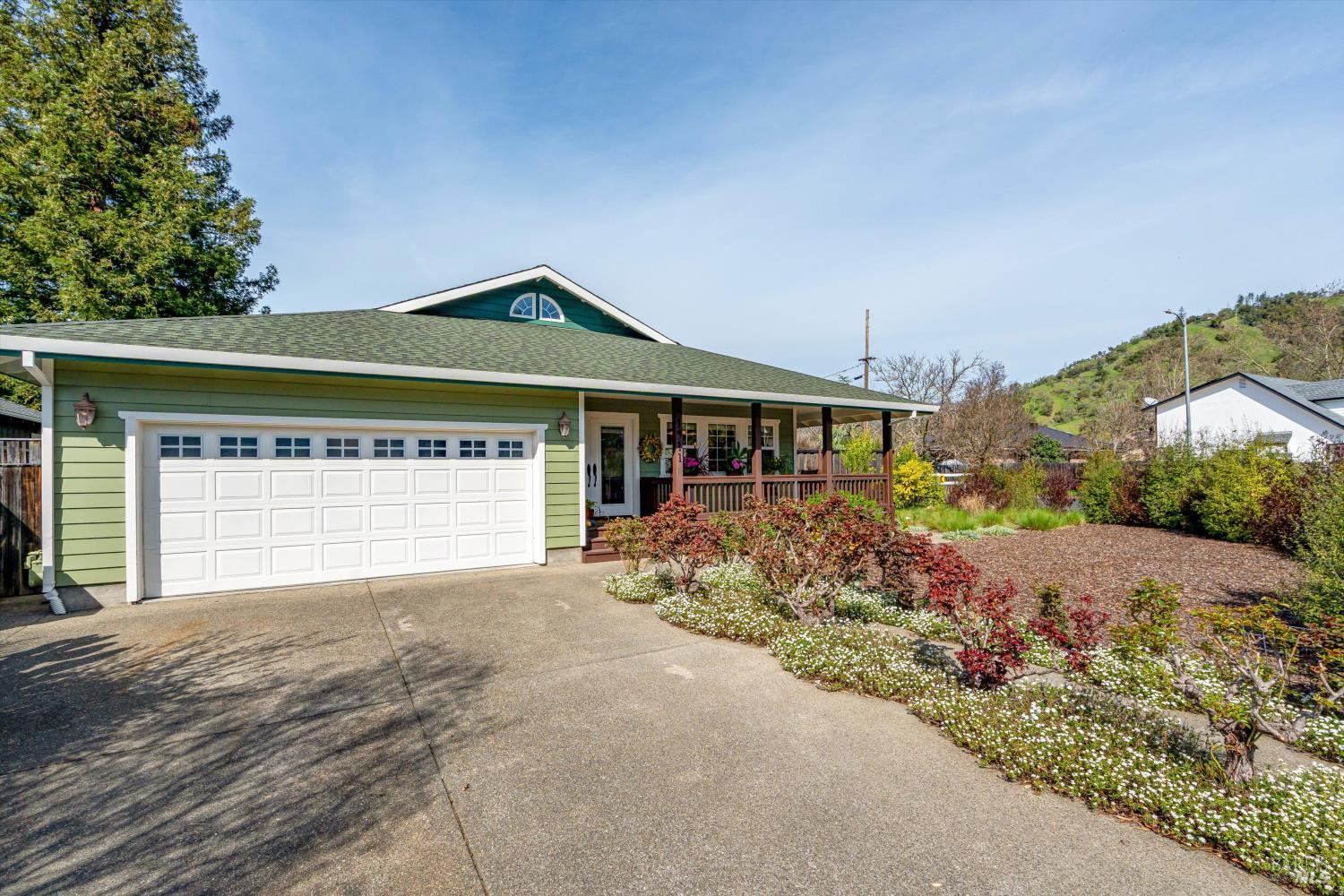 Detail Gallery Image 8 of 30 For 1911 Emerald Dr, Calistoga,  CA 94515 - 3 Beds | 2 Baths