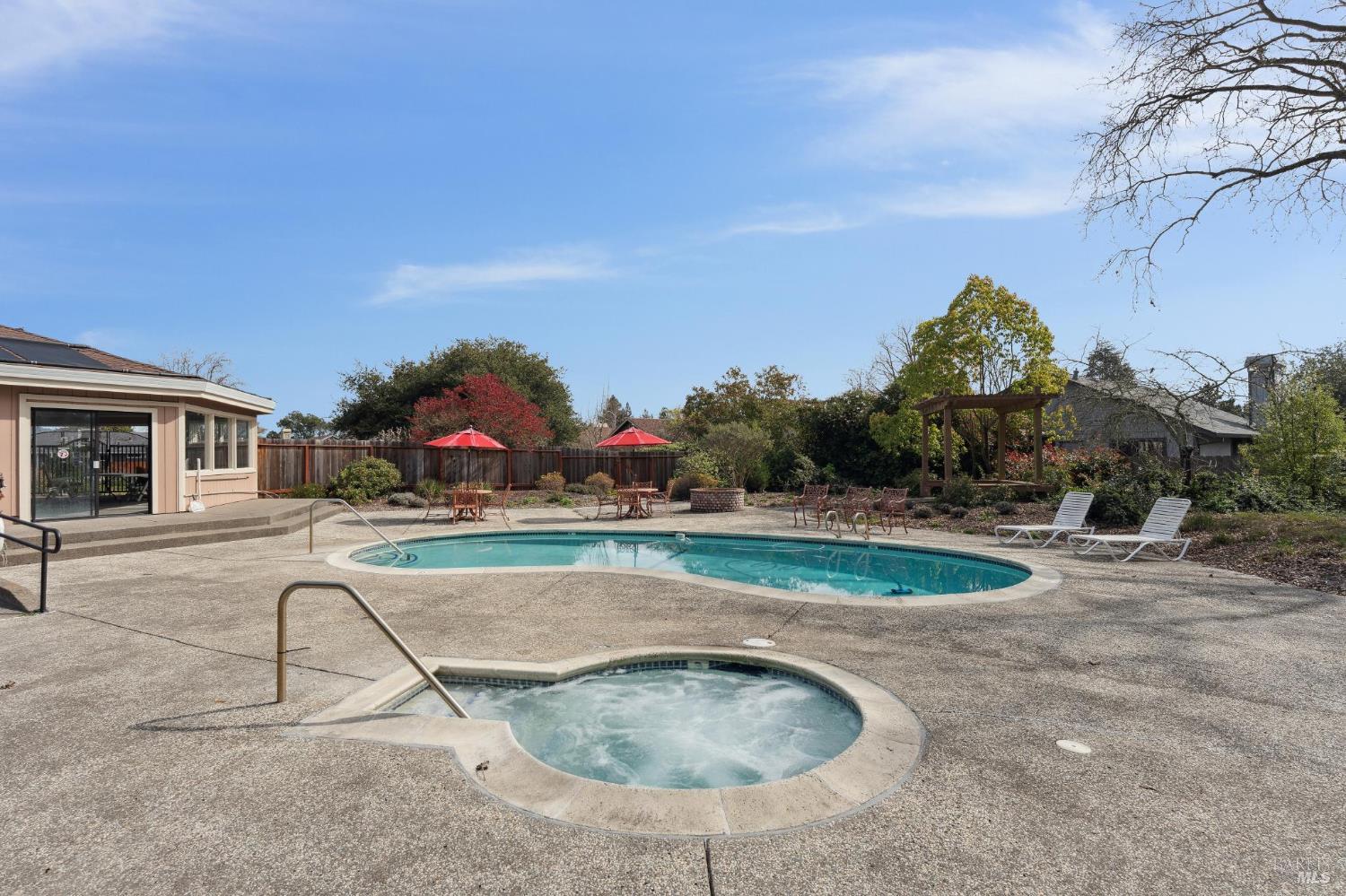 Detail Gallery Image 30 of 32 For 1239 Herbazal St, Sonoma,  CA 95476 - 2 Beds | 2 Baths