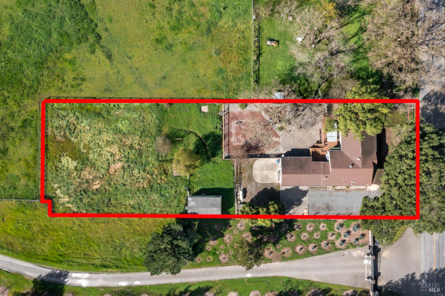 Detail Gallery Image 2 of 40 For 5454 Hall Rd, Santa Rosa,  CA 95401 - 3 Beds | 1/1 Baths