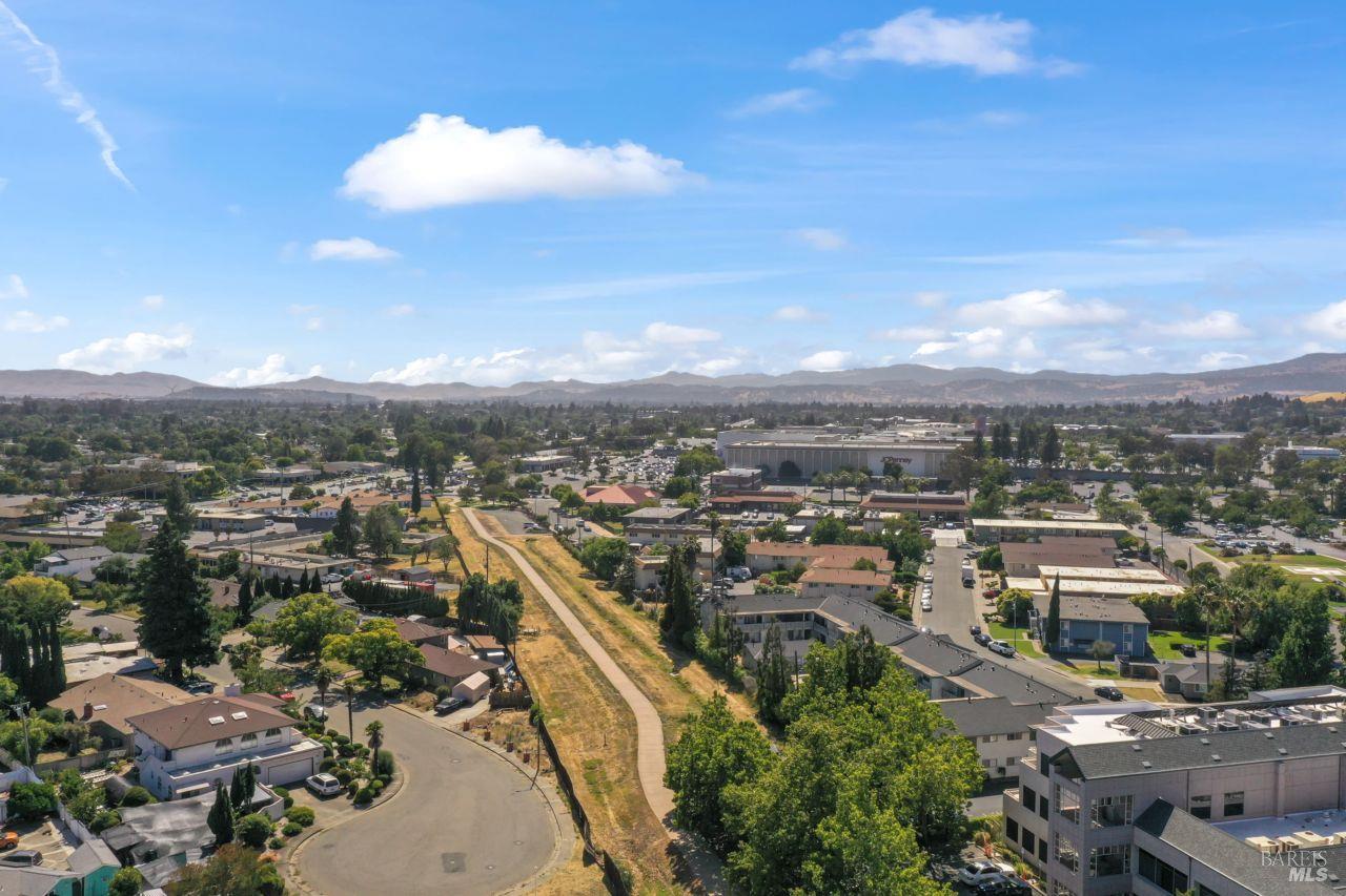 Detail Gallery Image 31 of 88 For 1661 Fairfield Ave, Fairfield,  CA 94533 - 3 Beds | 2/1 Baths