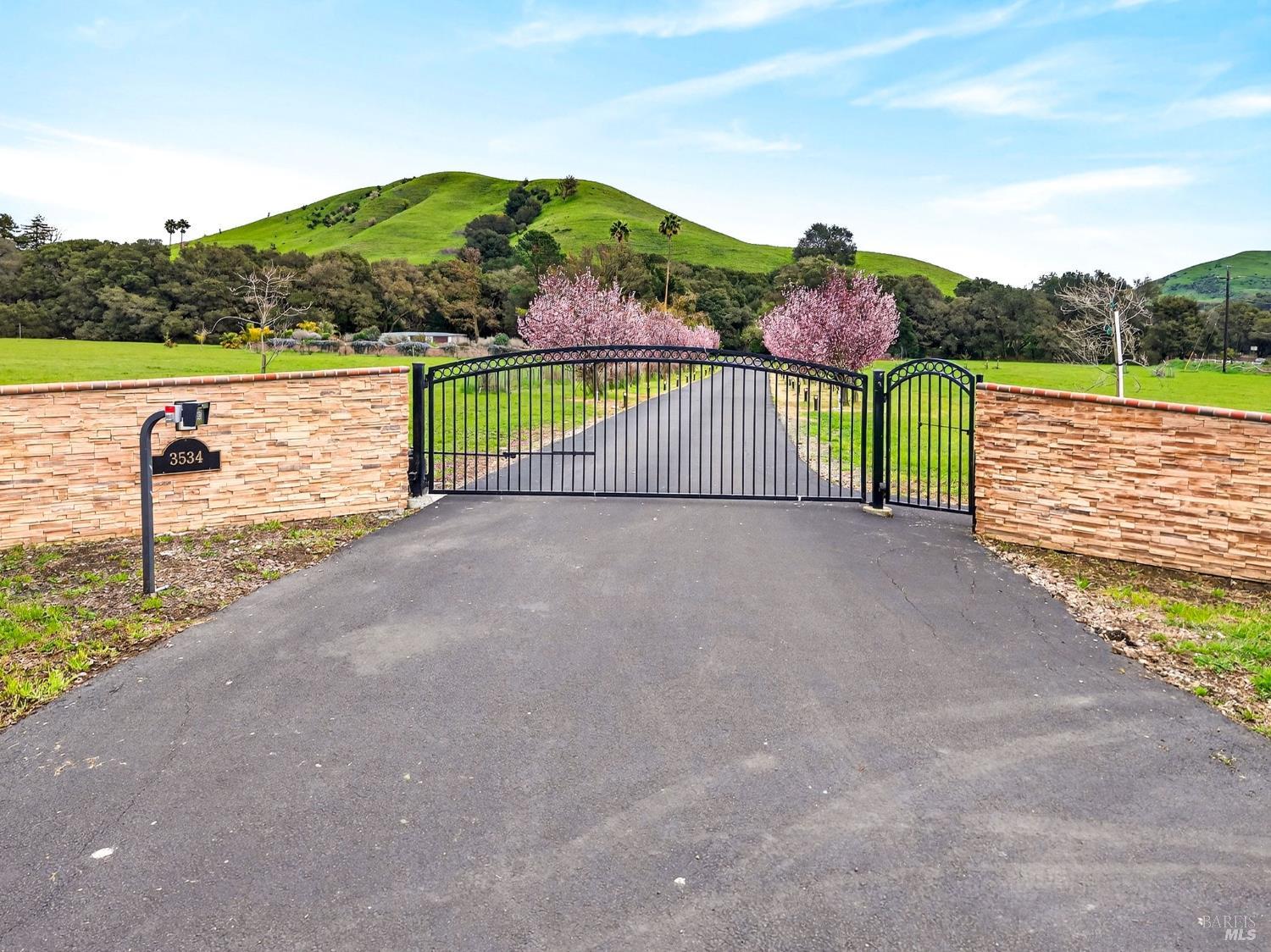 Detail Gallery Image 61 of 69 For 3534 Spurs Trl, American Canyon,  CA 94503 - 4 Beds | 2 Baths