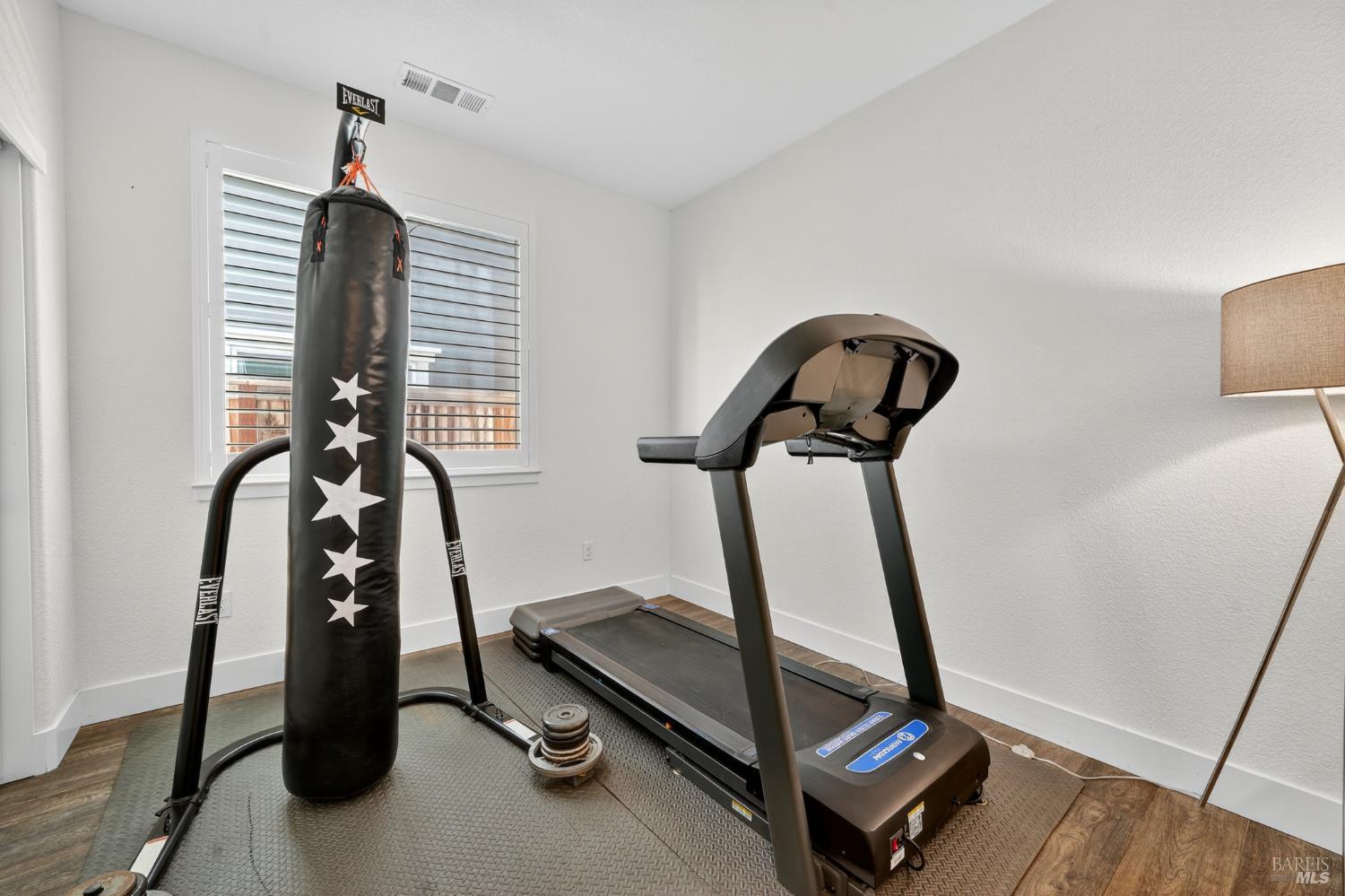 Detail Gallery Image 15 of 31 For 4273 Carnegie Ct, Fairfield,  CA 94534 - 5 Beds | 3 Baths