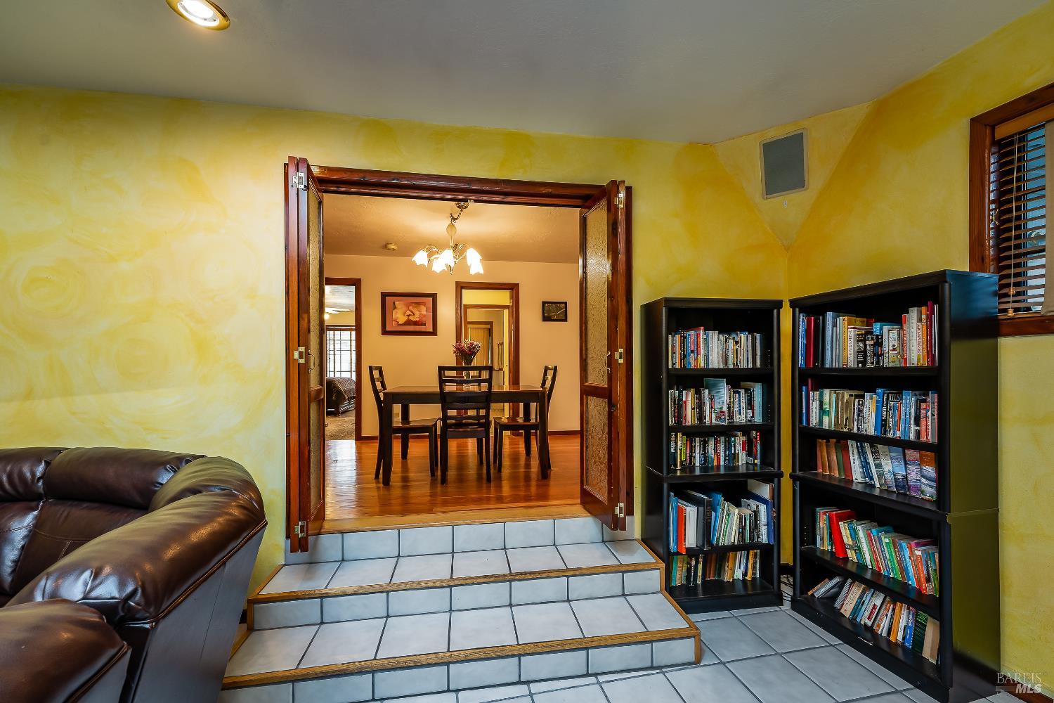 Detail Gallery Image 23 of 34 For 1096 W Standley St, Ukiah,  CA 95482 - 3 Beds | 3 Baths