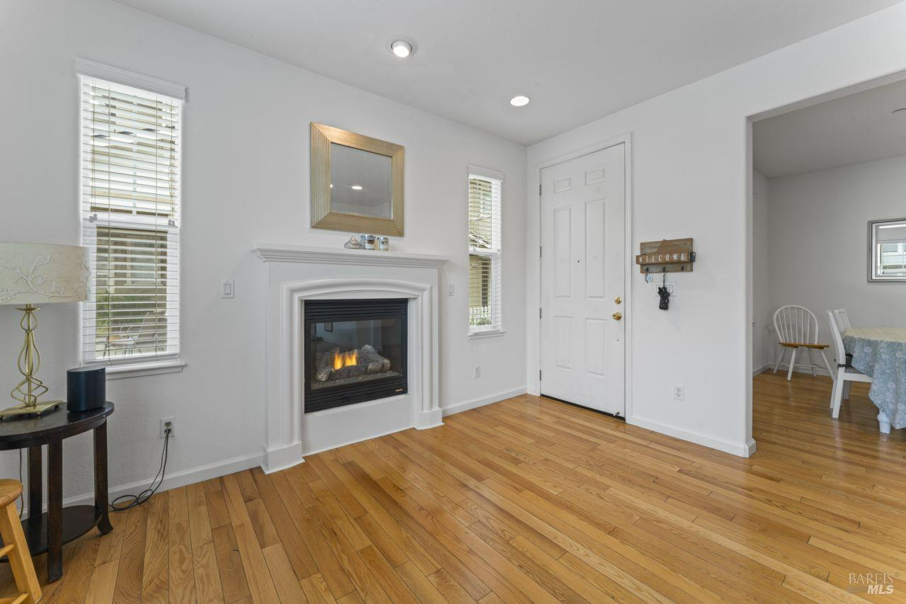 Detail Gallery Image 6 of 25 For 865 Citation Ct, Napa,  CA 94559 - 3 Beds | 2/1 Baths