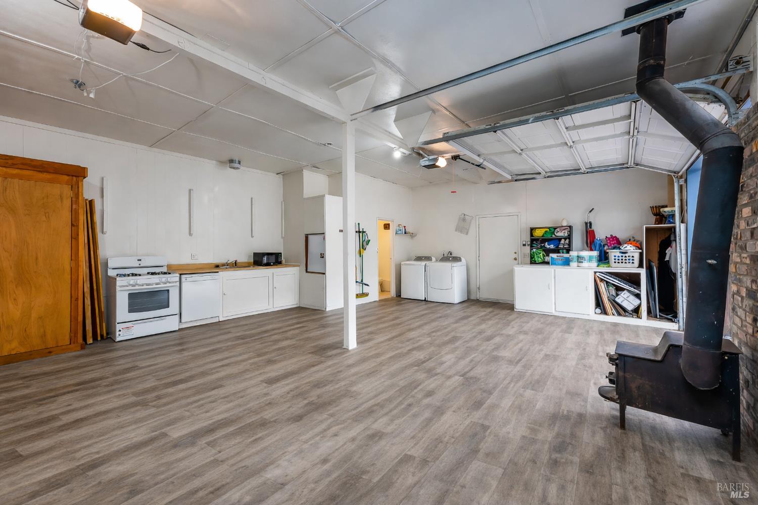 Detail Gallery Image 34 of 34 For 1096 W Standley St, Ukiah,  CA 95482 - 3 Beds | 3 Baths