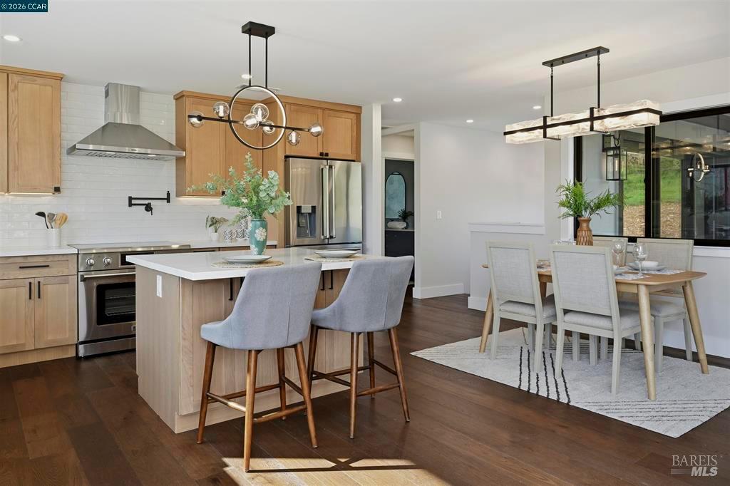 Detail Gallery Image 27 of 55 For 2087 1st Ave, Napa,  CA 94558 - 4 Beds | 2 Baths