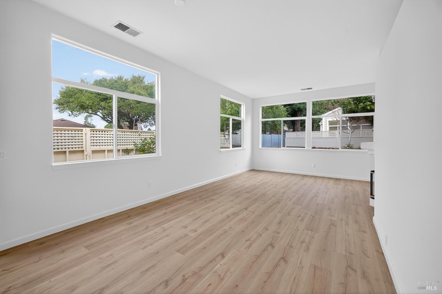 Detail Gallery Image 24 of 65 For 6539 Pine Valley Dr, Santa Rosa,  CA 95409 - 3 Beds | 2 Baths