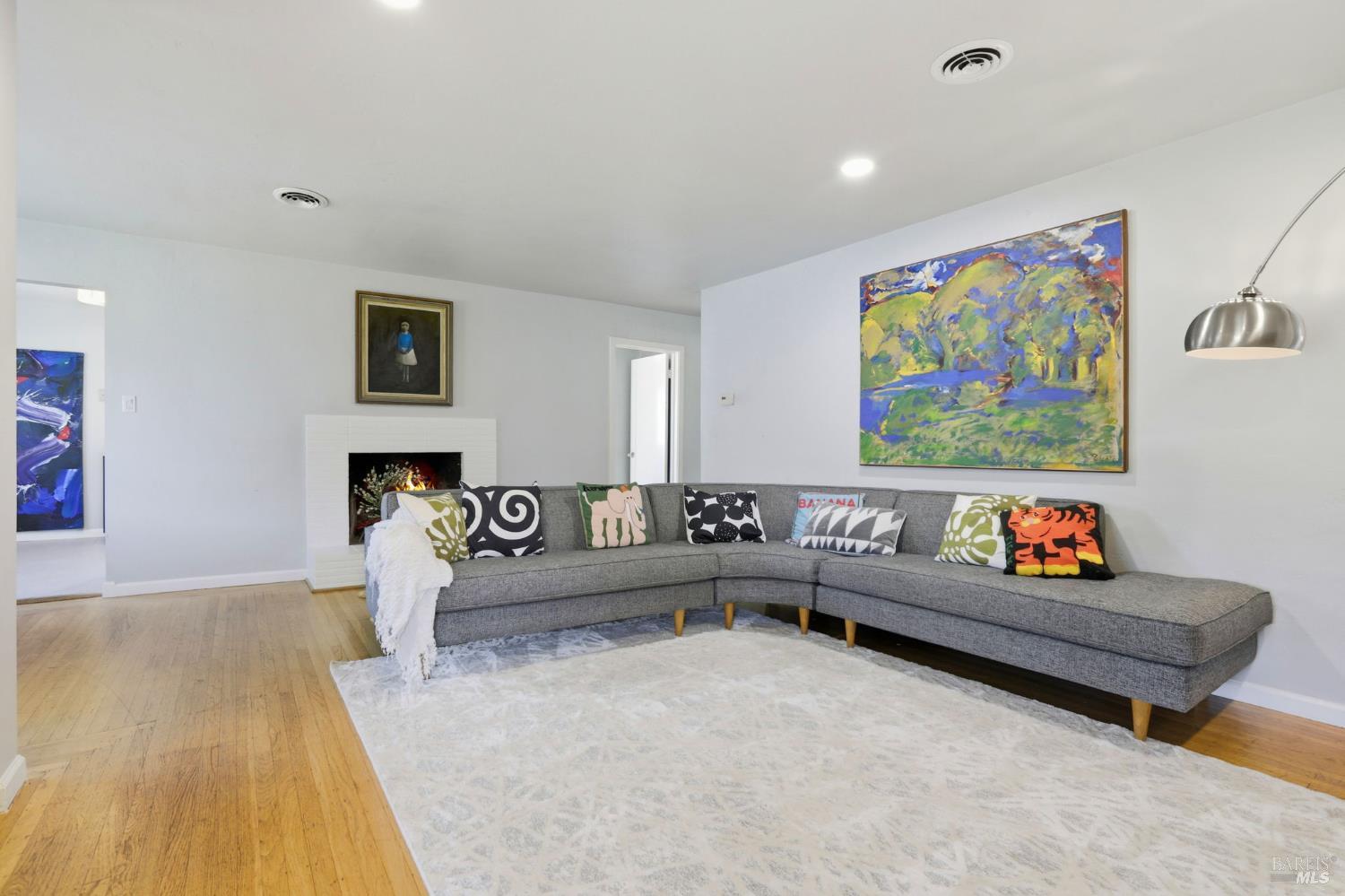 Detail Gallery Image 8 of 38 For 840 Wilmac Ave, Novato,  CA 94947 - 3 Beds | 2 Baths