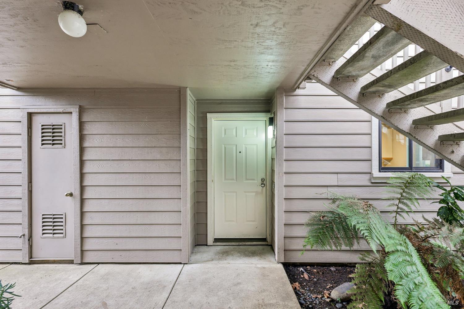 Detail Gallery Image 2 of 23 For 589 Mission Blvd, Santa Rosa,  CA 95409 - 2 Beds | 2 Baths