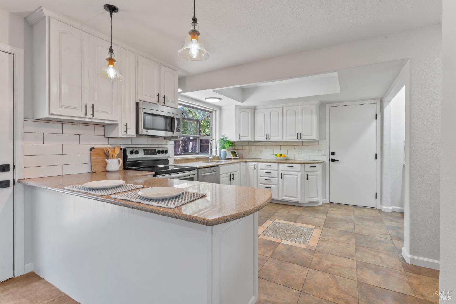 Detail Gallery Image 62 of 88 For 1661 Fairfield Ave, Fairfield,  CA 94533 - 3 Beds | 2/1 Baths