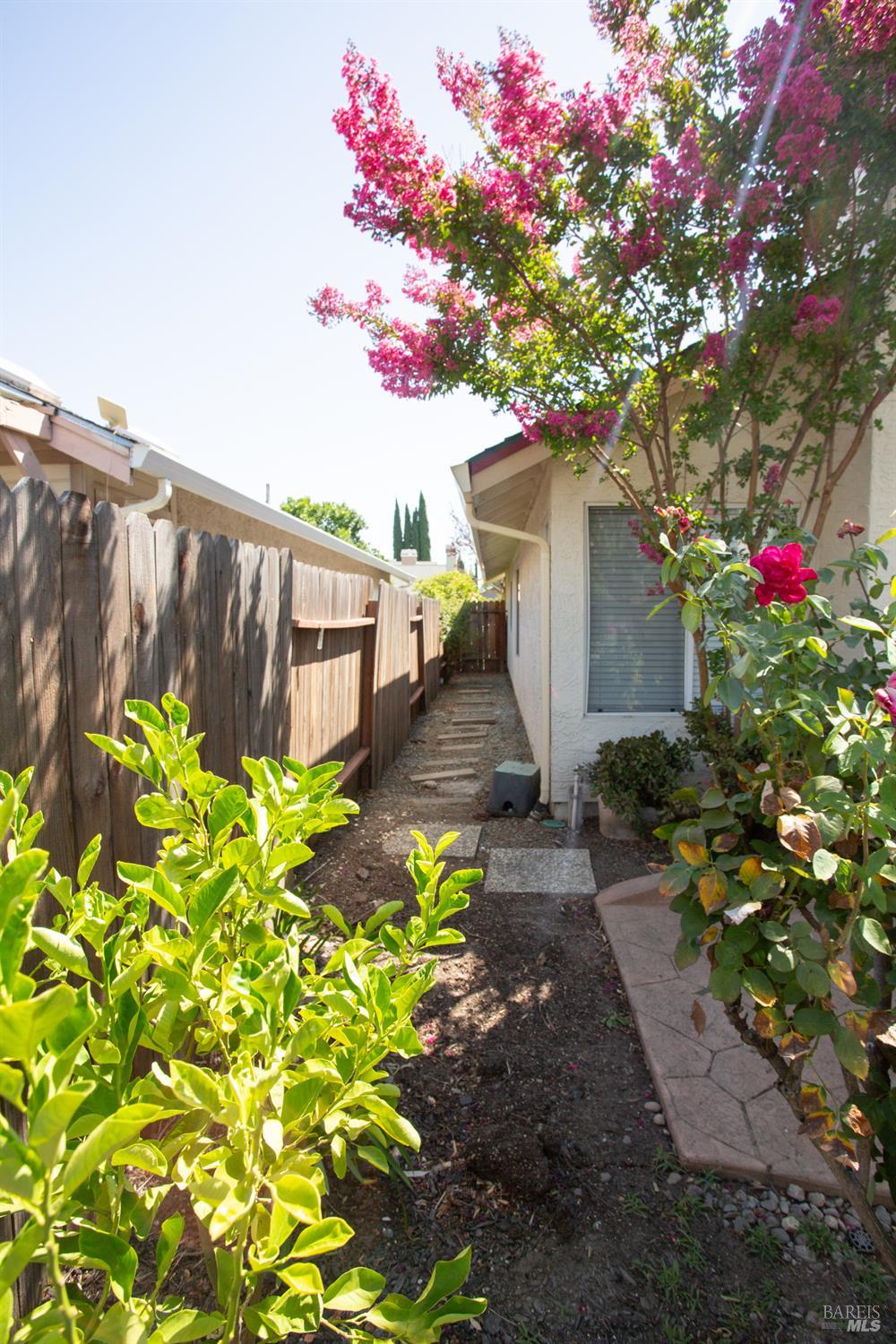 Detail Gallery Image 48 of 54 For 767 Raven Dr, Vacaville,  CA 95687 - 3 Beds | 2 Baths