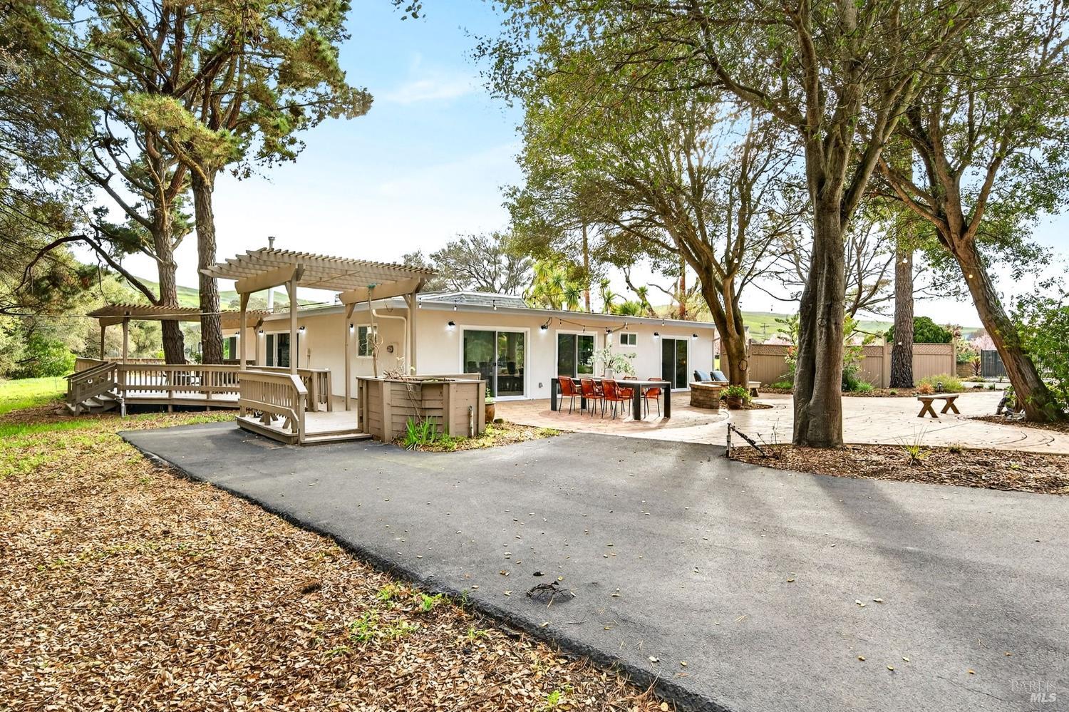 Detail Gallery Image 42 of 69 For 3534 Spurs Trl, American Canyon,  CA 94503 - 4 Beds | 2 Baths