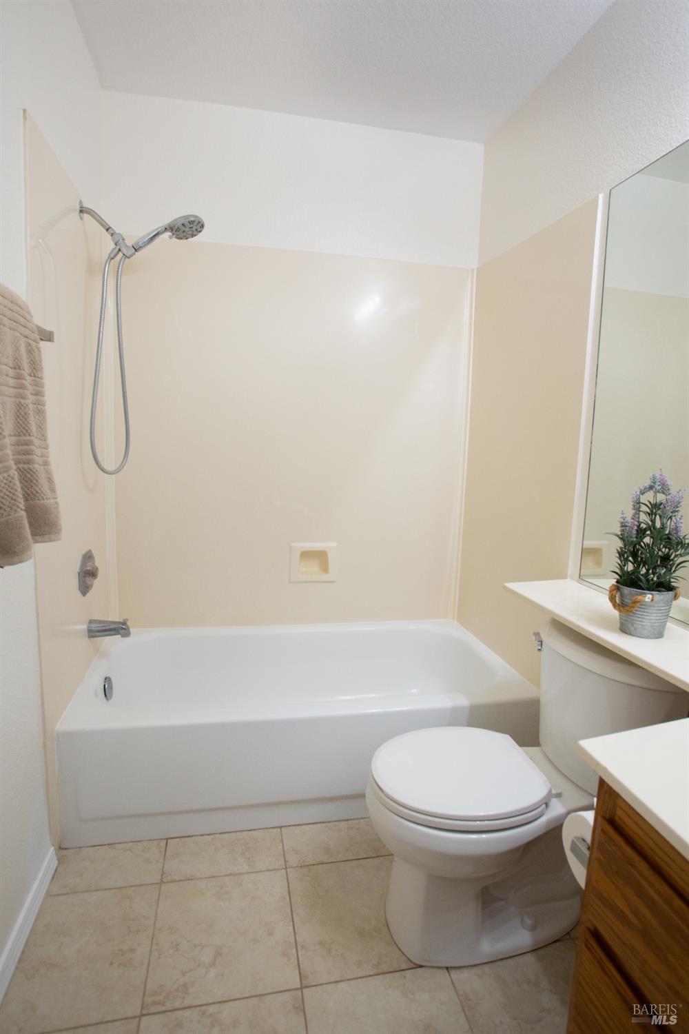 Detail Gallery Image 32 of 54 For 767 Raven Dr, Vacaville,  CA 95687 - 3 Beds | 2 Baths