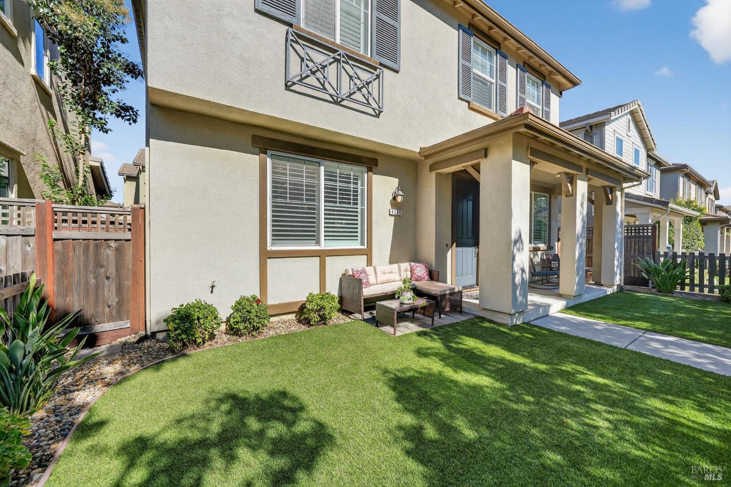 Detail Gallery Image 2 of 31 For 4273 Carnegie Ct, Fairfield,  CA 94534 - 5 Beds | 3 Baths