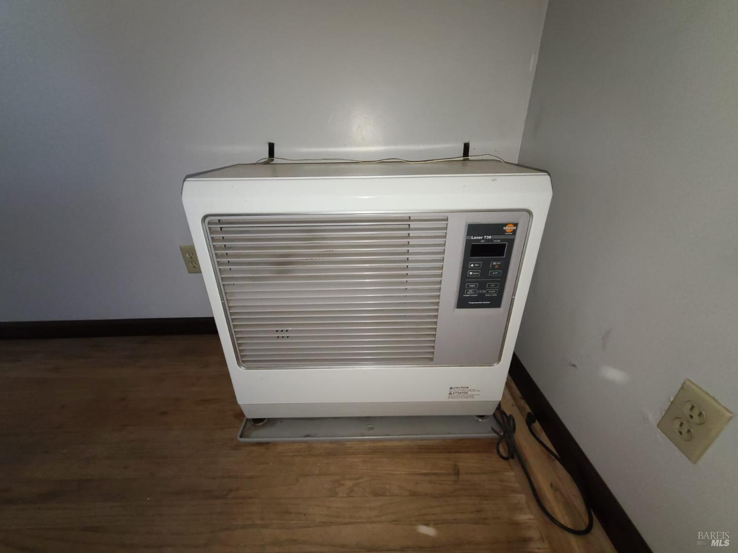 Detail Gallery Image 13 of 26 For 76275 Perry St, Covelo,  CA 95428 - 3 Beds | 1 Baths