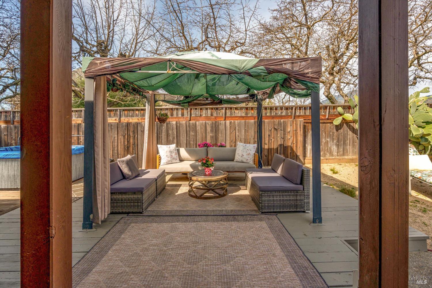 Detail Gallery Image 29 of 30 For 1911 Emerald Dr, Calistoga,  CA 94515 - 3 Beds | 2 Baths