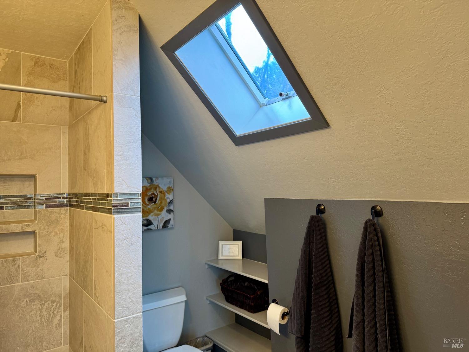 Detail Gallery Image 27 of 51 For 4405 Lake County Hwy, Calistoga,  CA 94515 - 3 Beds | 2 Baths