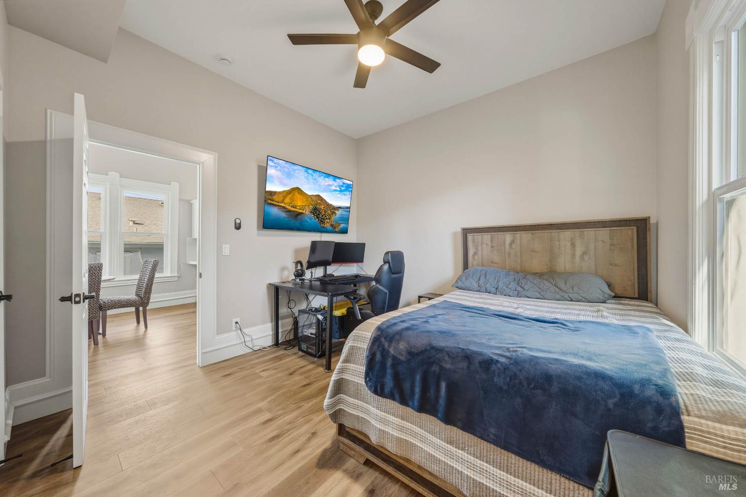 Detail Gallery Image 14 of 33 For 107 Sebastopol Ave, Santa Rosa,  CA 95407 - 4 Beds | 3/1 Baths