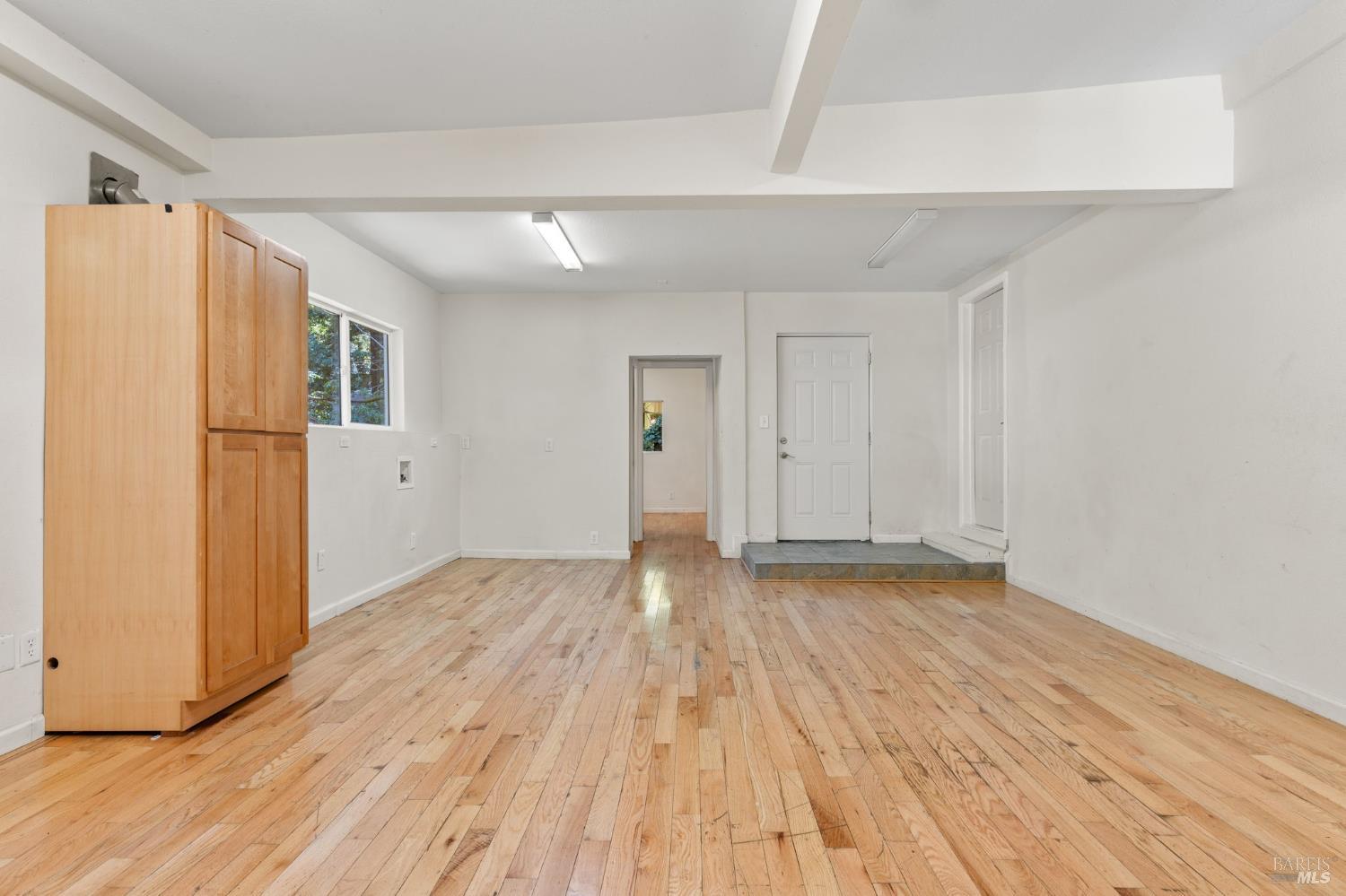 Detail Gallery Image 15 of 28 For 14446 Old Cazadero Rd, Guerneville,  CA 95446 - 6 Beds | 3 Baths