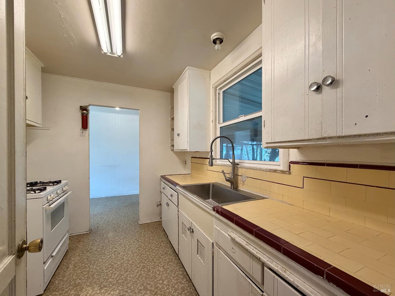 Detail Gallery Image 11 of 33 For 2530 Pacific St, Napa,  CA 94558 - 2 Beds | 1 Baths