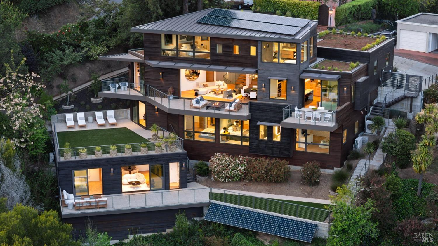 Detail Gallery Image 43 of 43 For 2 Upper Alcatraz Pl, Mill Valley,  CA 94941 - 5 Beds | 5/1 Baths