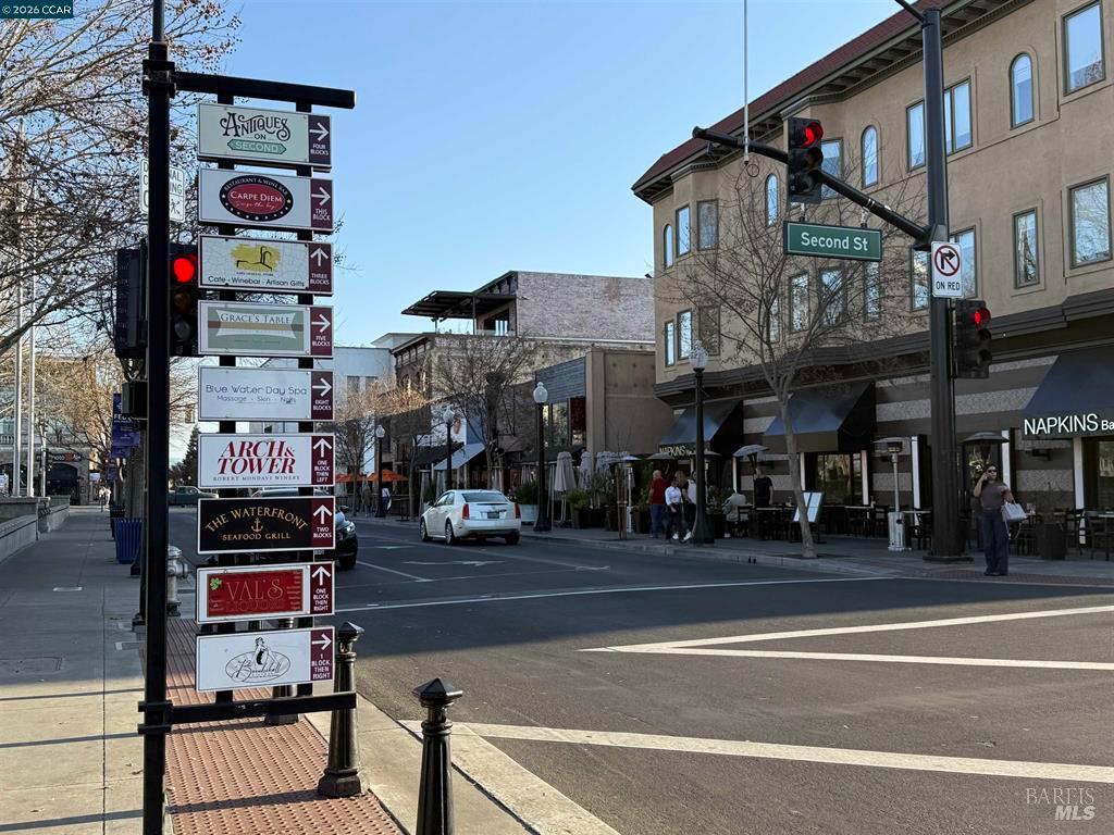 Detail Gallery Image 51 of 55 For 2087 1st Ave, Napa,  CA 94558 - 4 Beds | 2 Baths