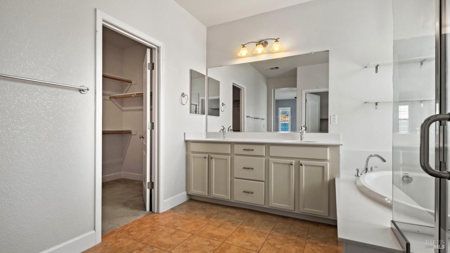 Detail Gallery Image 27 of 66 For 478 Sawyer Dr, Vacaville,  CA 95687 - 4 Beds | 3 Baths