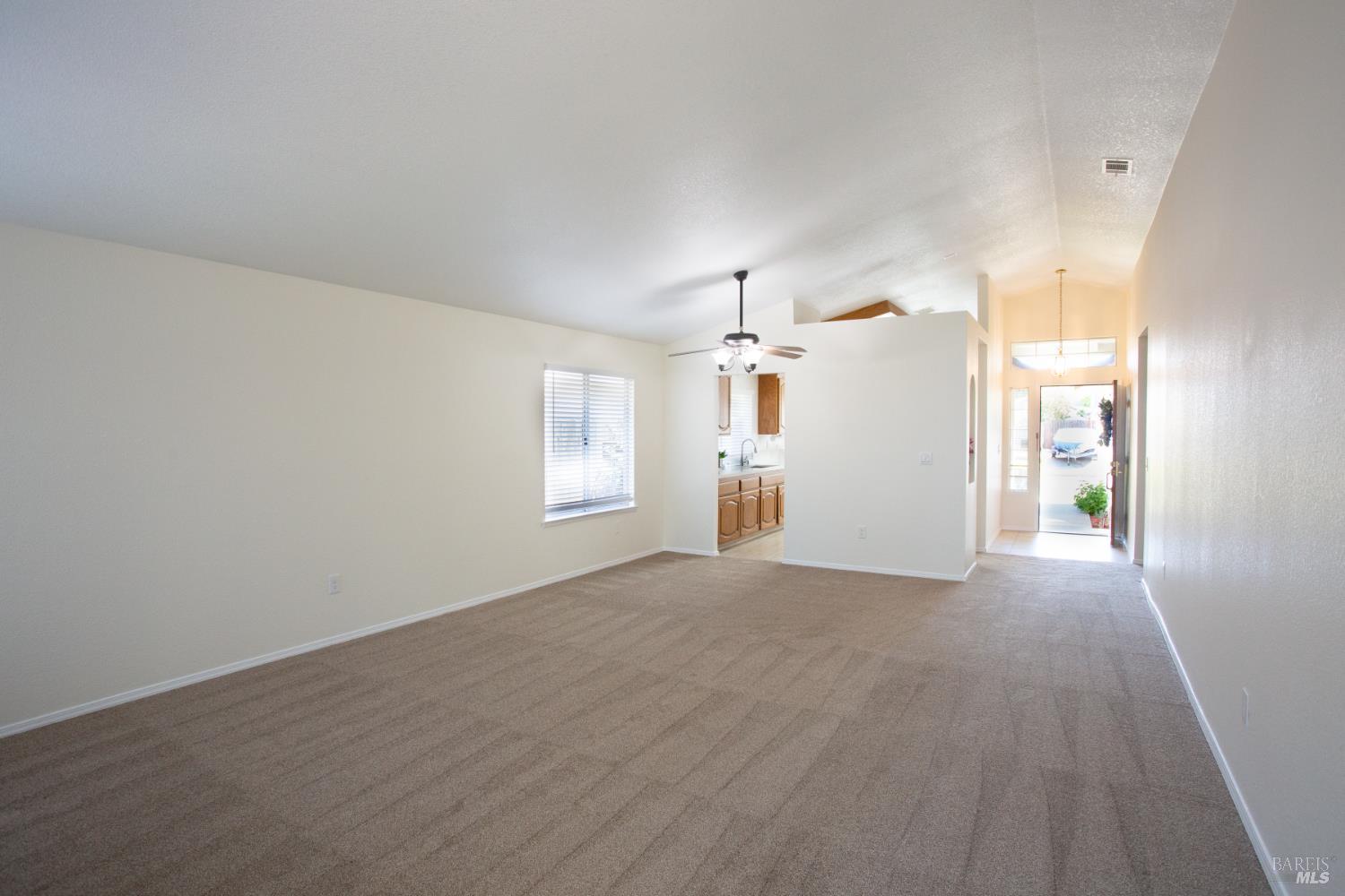 Detail Gallery Image 7 of 54 For 767 Raven Dr, Vacaville,  CA 95687 - 3 Beds | 2 Baths