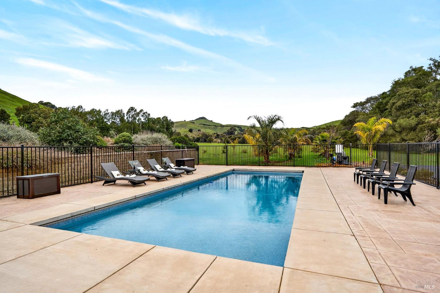 Detail Gallery Image 51 of 69 For 3534 Spurs Trl, American Canyon,  CA 94503 - 4 Beds | 2 Baths