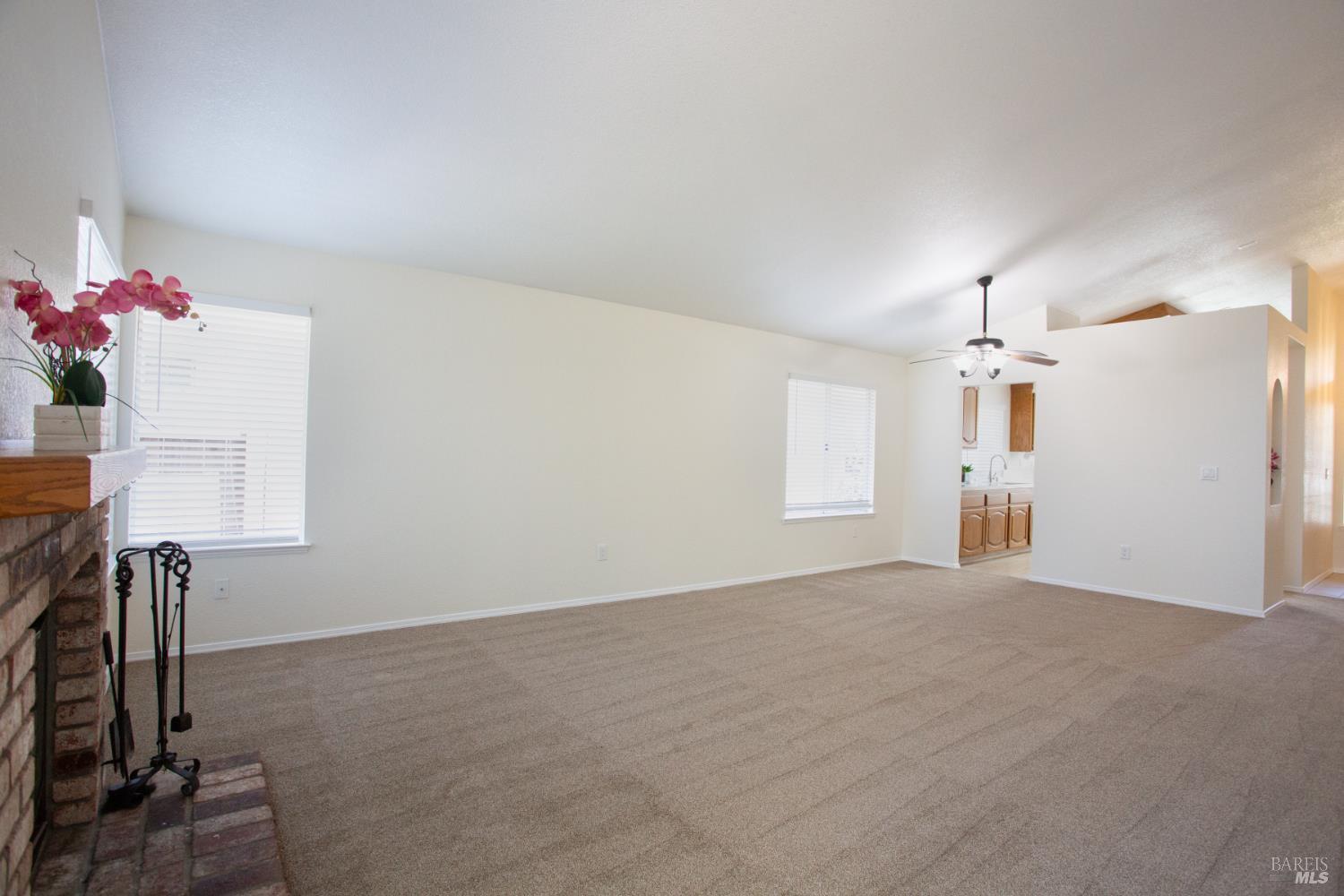 Detail Gallery Image 8 of 54 For 767 Raven Dr, Vacaville,  CA 95687 - 3 Beds | 2 Baths