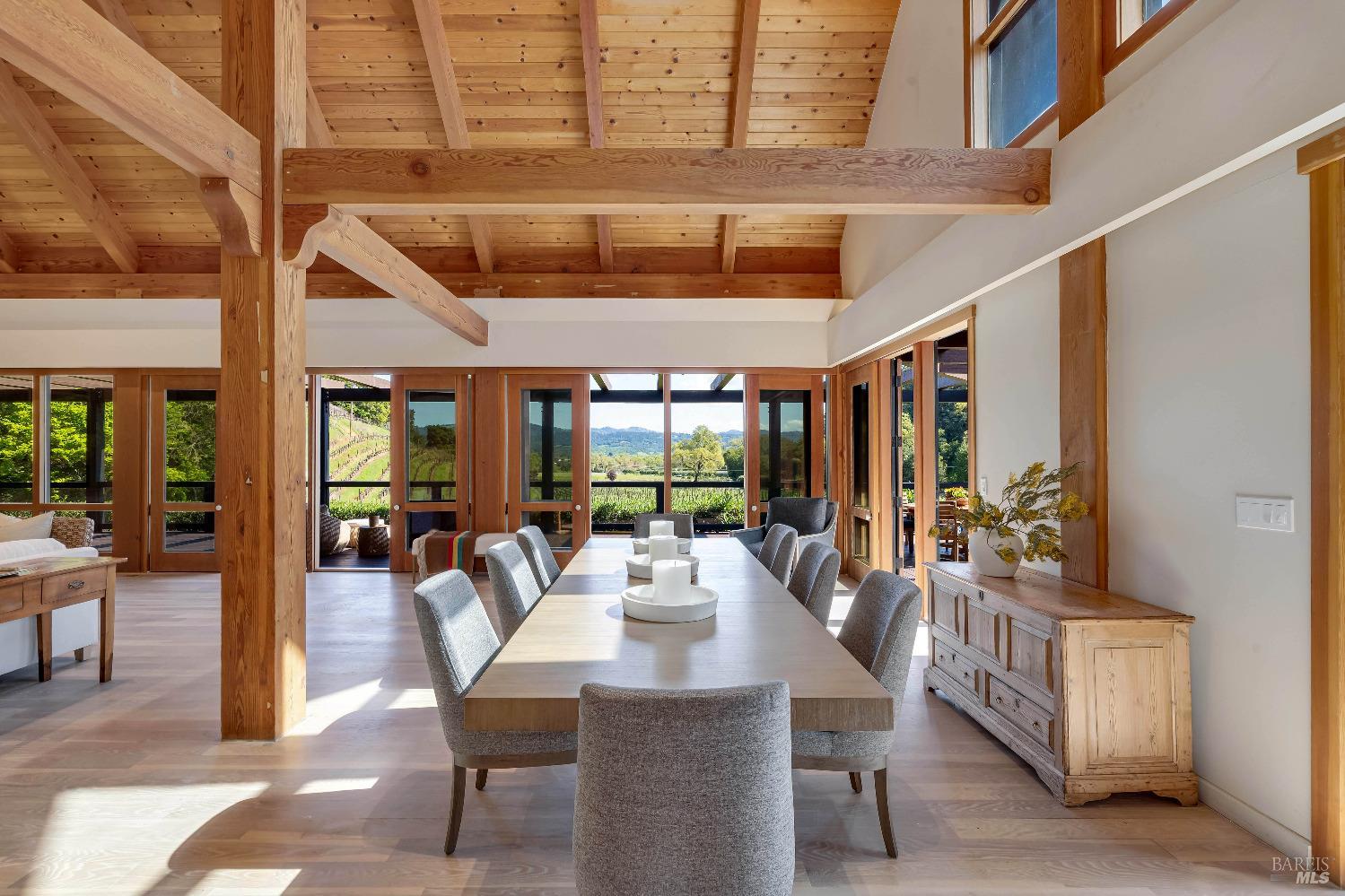 Detail Gallery Image 13 of 68 For 1626 Whitehall Ln, Saint Helena,  CA 94574 - 5 Beds | 7/1 Baths