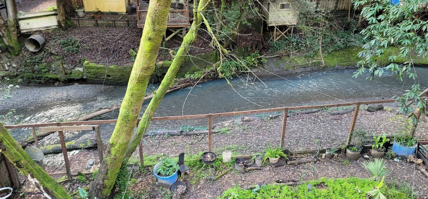 Detail Gallery Image 27 of 28 For 14446 Old Cazadero Rd, Guerneville,  CA 95446 - 6 Beds | 3 Baths