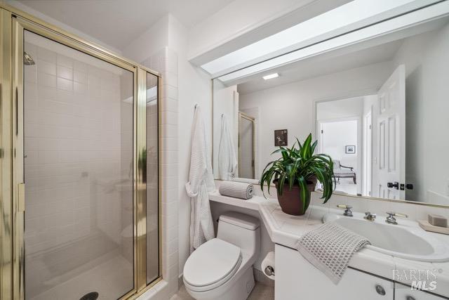 Detail Gallery Image 8 of 35 For 118 Eucalyptus Knoll St, Mill Valley,  CA 94941 - 2 Beds | 2 Baths